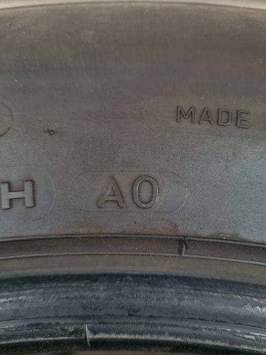 Зимни гуми 2 броя за Джип GOODYEAR  UltraGrip8 255 60 R18 дот 0422