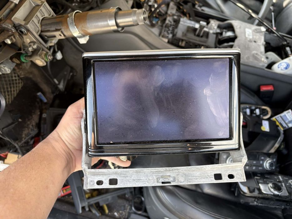 Навигация Audi A8 D4