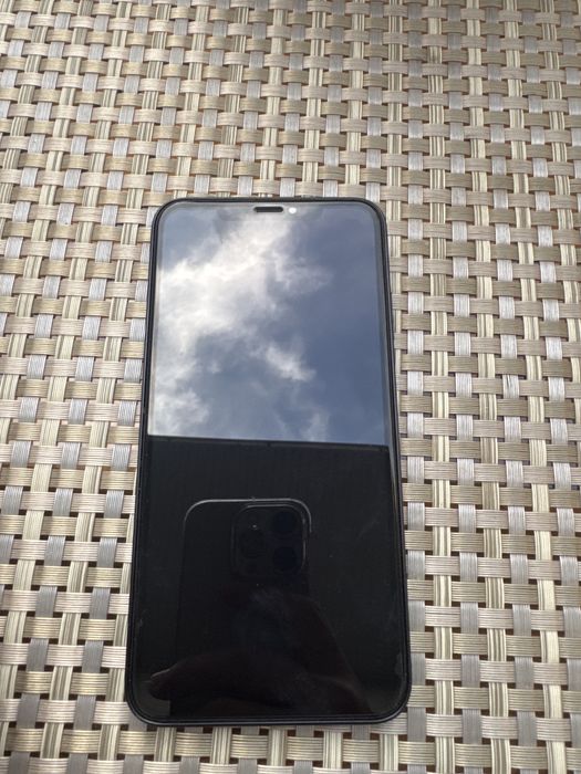 Iphone Xs max корпусе 17 про мах