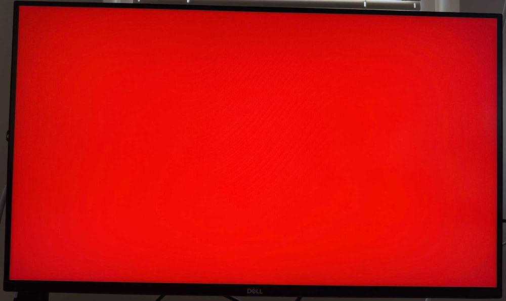 Геймърски Монитор Dell G3223Q 32" IPS 4K 144Hz в перфектно състояние