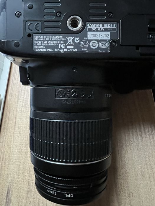 Canon EOS 450D + obiectiv EF—S 18-55mm