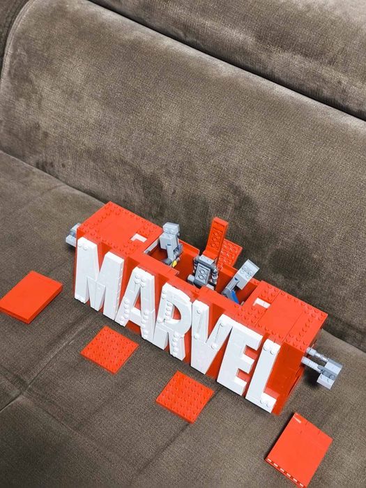 LEGO® Marvel - Лого и мини фигурки MARVEL 76313, 931 части