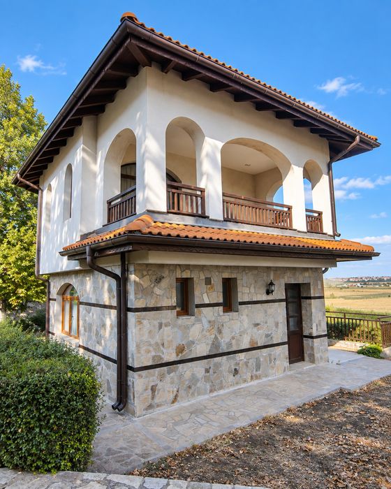 Продава се Къща в Ахелой - 179 кв.м за 1056 €/кв.м - Снимка #2
