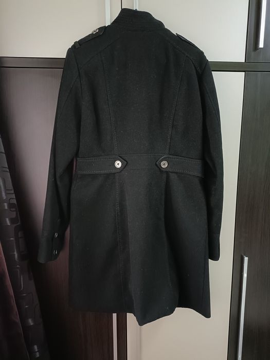 Vând palton negru H&M