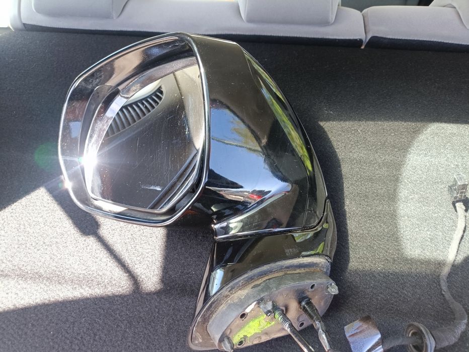 Ляво огледало за Ситроен ц3 пикасо.