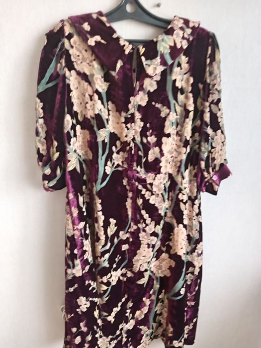 Платья вечерние помбархат