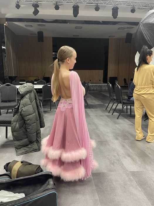 Рокли за спортни танци