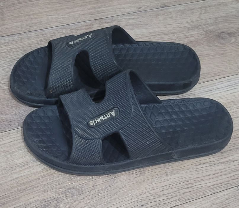 Сланцы для мужчин