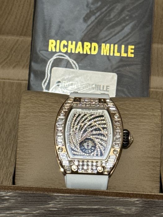 Уникален дамски часовник Richard Mille