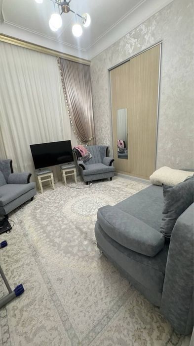 2х комнатная с мебелью и техникой вдоль центральной дороги