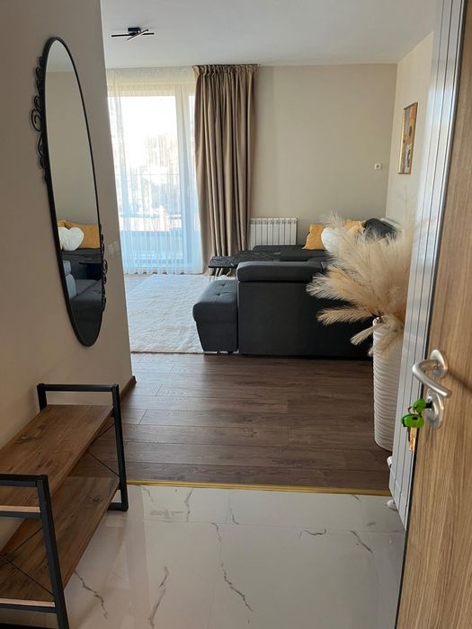 Тристаен апартамент в ж.к. Драгалевци.