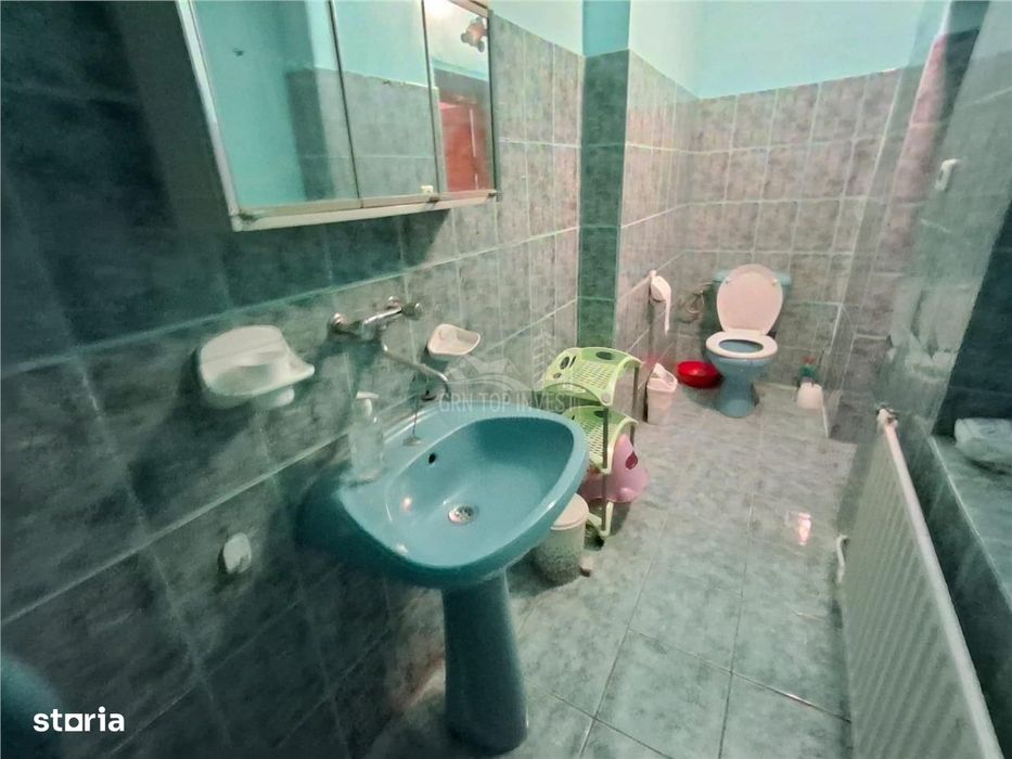 Apartament 4 camere la casa Cisnadie