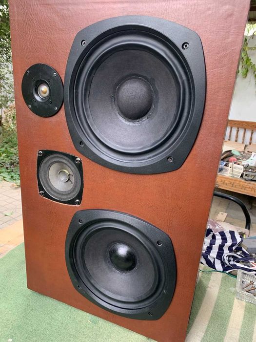 Винтажные колонки Peerless 1120 ДАНИЯ