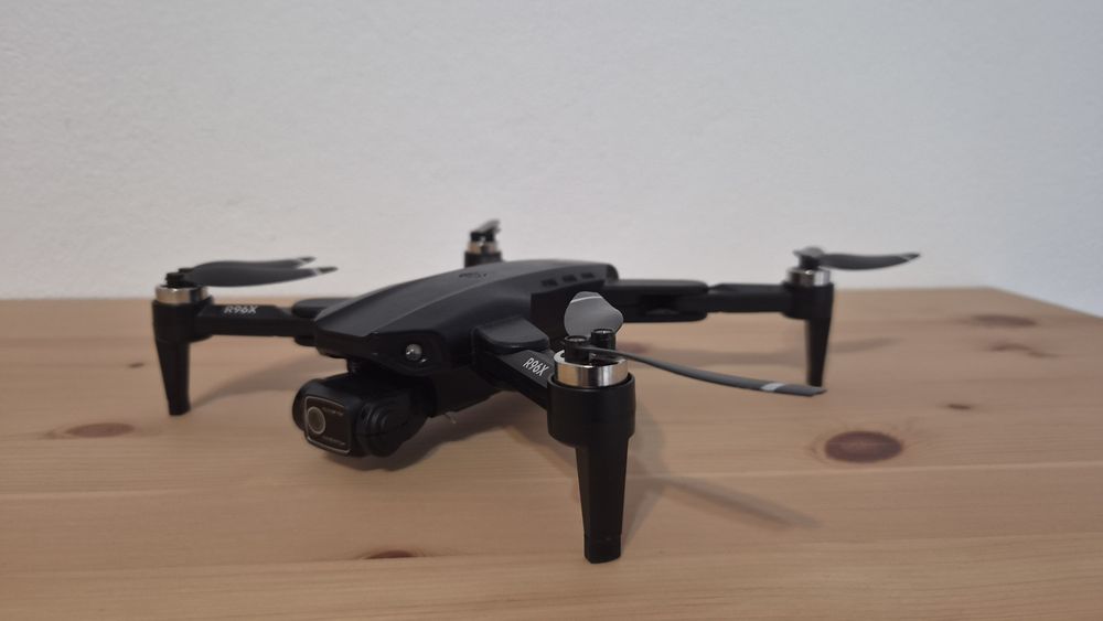 Dronă AERIUM R96X 4K Dual Camera GPS - Pachet complet 3 Baterii + Geantă