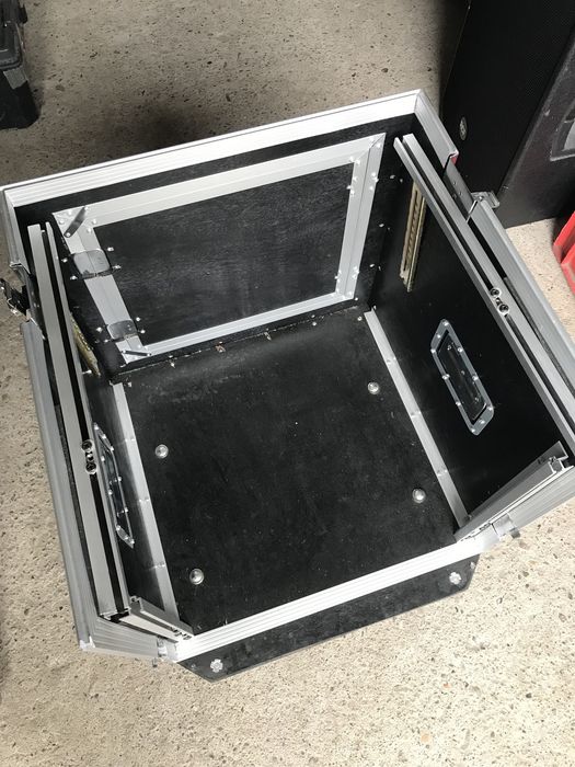 Vand rack case pentru mixer si amplificatoare