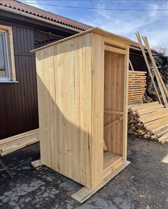 Туалет Деревянный