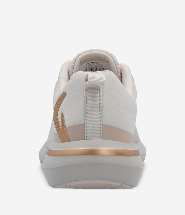 Продам абсолютно новые кросовки Demix Burn 2!