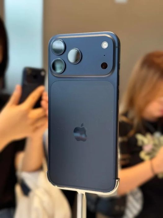 Iphone 17 pro max 256gb новый