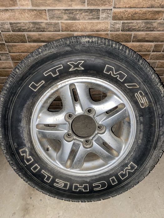 Шина с титанкой для Крузака 100,200 Баллон