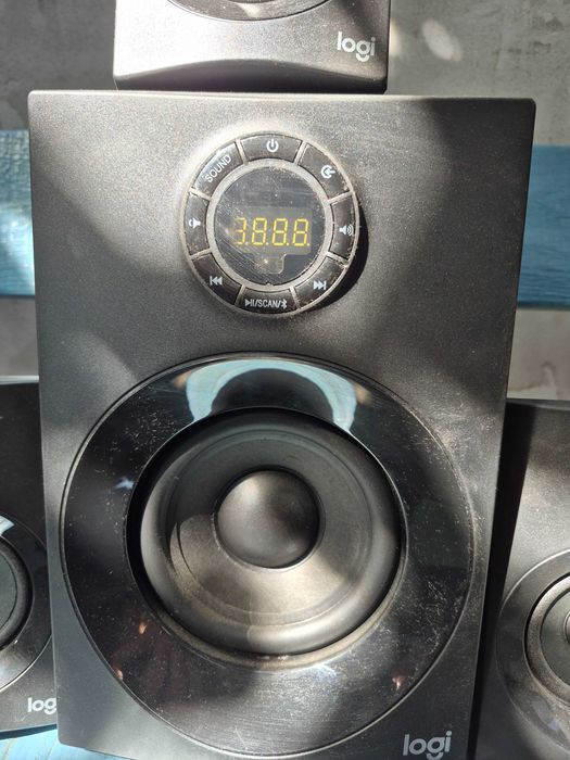 Sistem logitec Z607 5.1 nefolosit