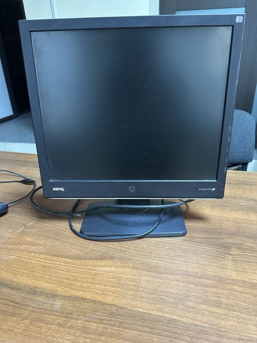 Продам мониторы в хорошем состоянии