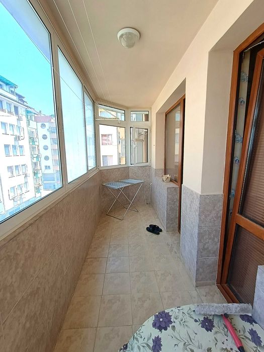 Тристаен апартамент в кв. Колю Фичето