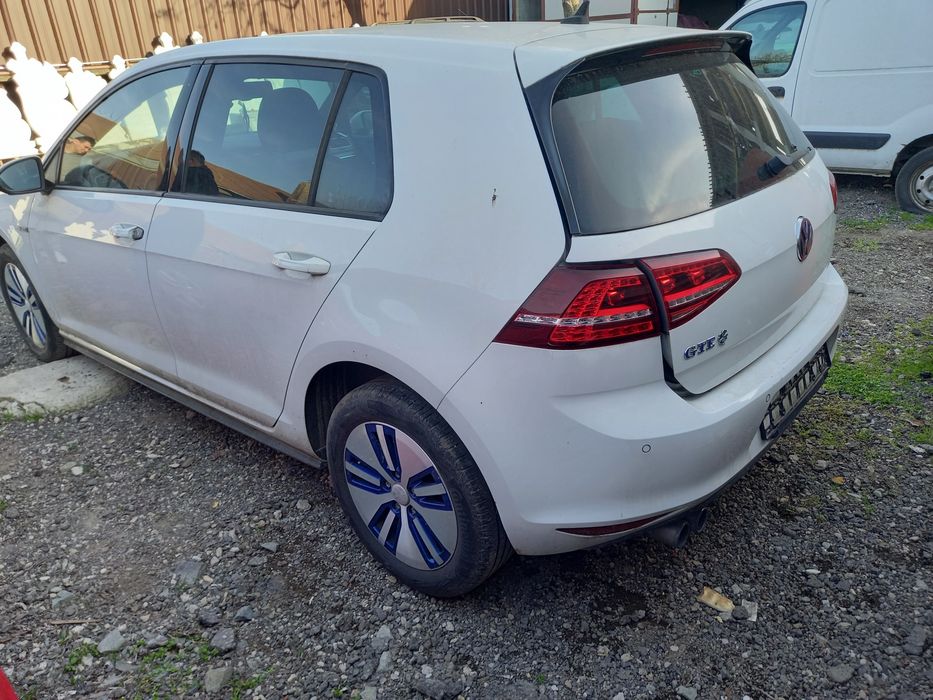 Dezmembrari golf 7 gte 1.4 tsi automat piese golf 7 gte  volan faruri aripi capota hayon interior plafon negru  roti jante cauciucuri  etrieri cutie