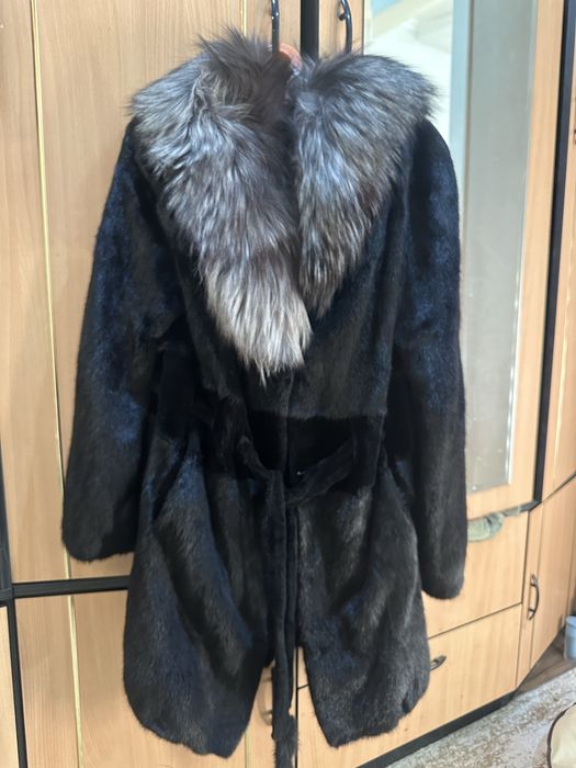 Продам шубу норковую