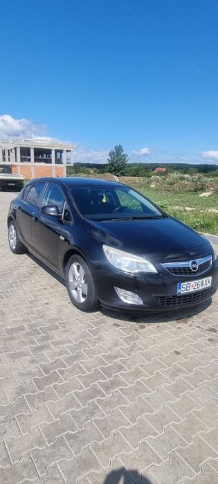 Opel astra j  2012