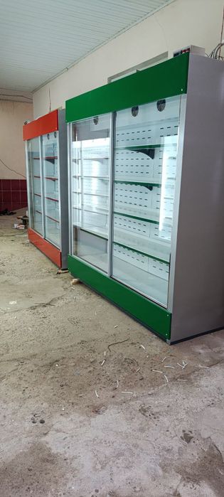 Витрина холодильник