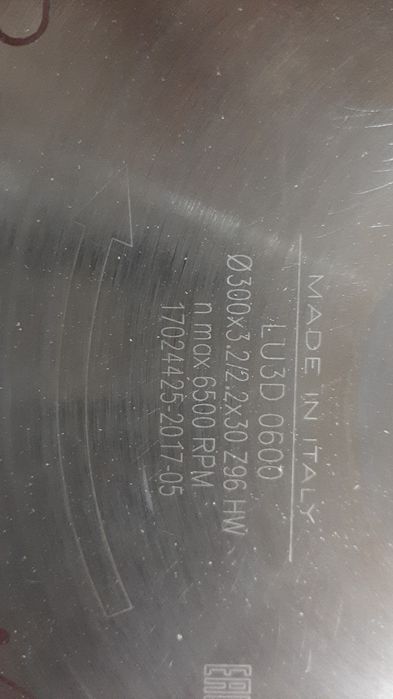 Продам б.у.  пильные диски.