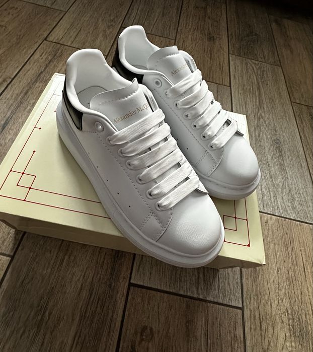 Adidasi Alexander McQueen, marimea 38