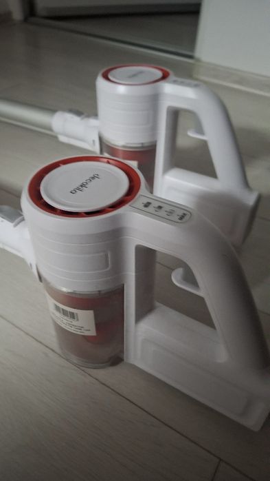 Aspirator fără fir 160 lei