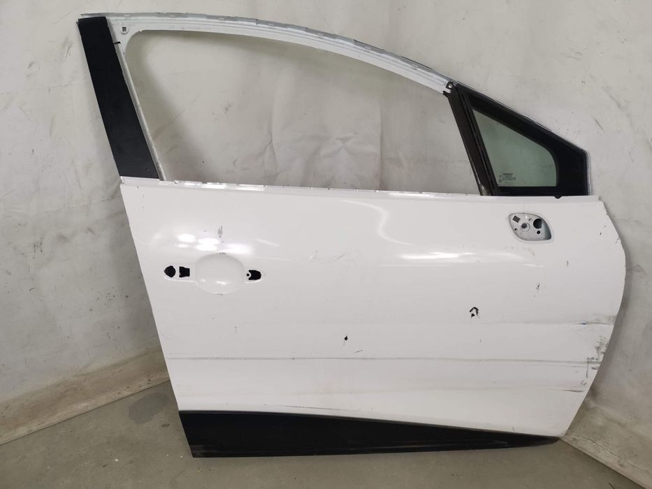 Дясна предна врата Рено Клио 4 / Renault Clio 4 [ - ] B98 Хечбек Употр