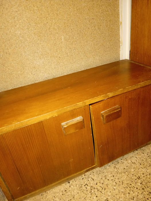 Donez urgent cadru pat, dulap și altele