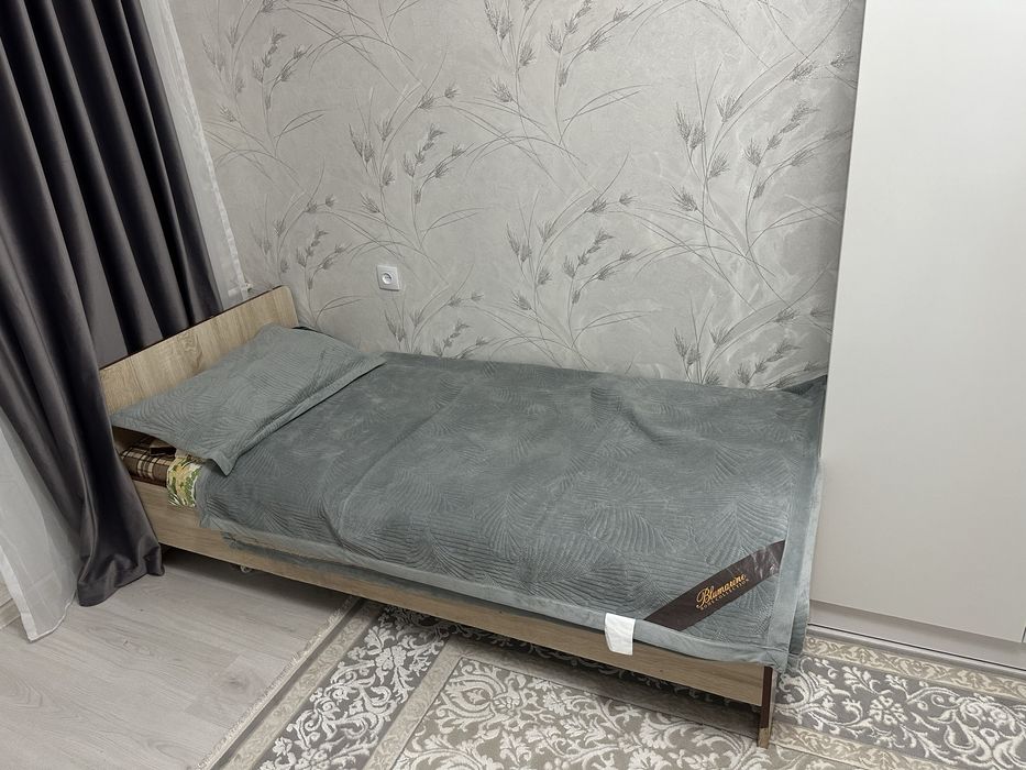 Кровать односпальная 90*200