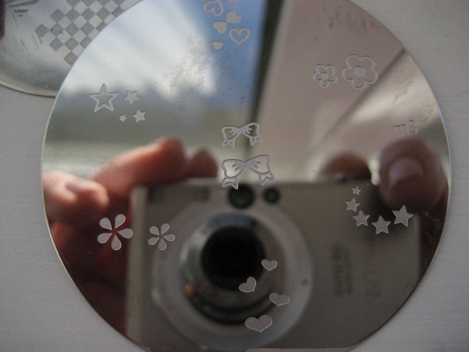 плочки и печат за нокти