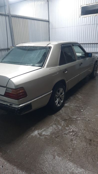 Продам мерс 124 102 матор