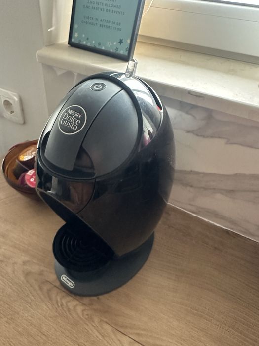 Кафе машина DeLonghi Nescafе Dolce Gusto