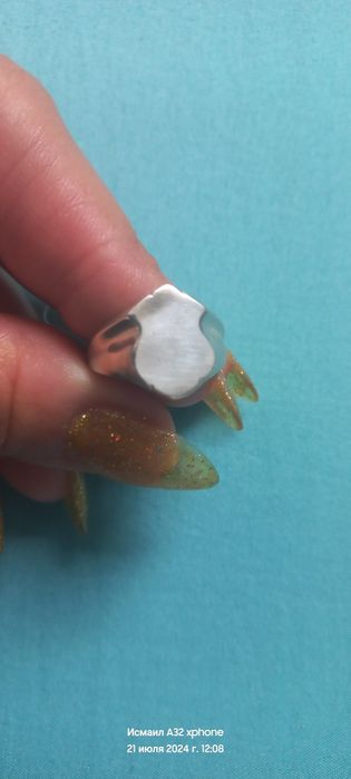 Продам серебро новая колечко