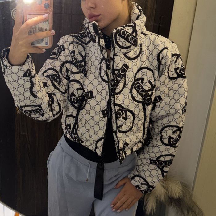 Ново топло яке с елементи гучи