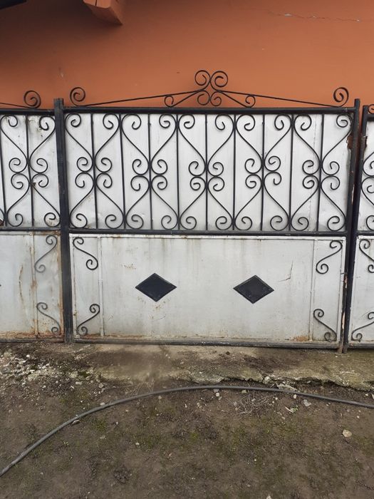 Porți calitative din metal