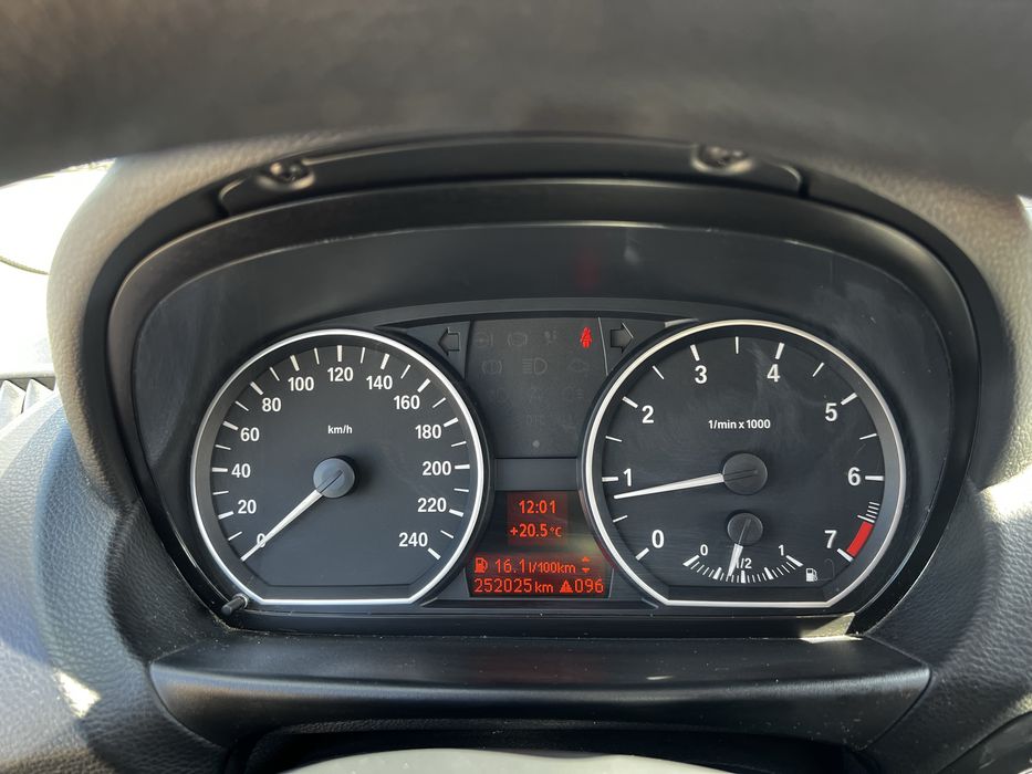 BMW 116i E87 Facelift 1.6 Benzina 2009