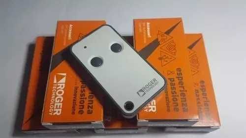 Пульт для ворот Roger. Италия