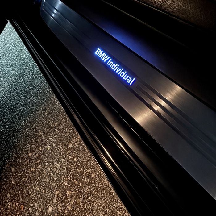 BMW F02 750Li Individual