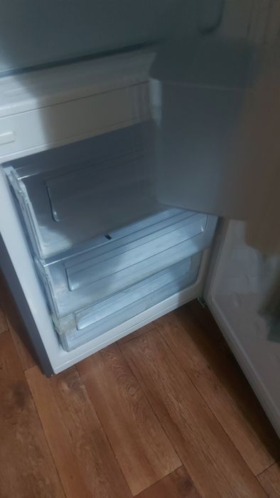 Холодильник Samsung