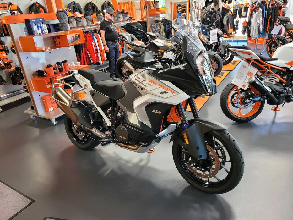 2023 KTM 1290S,All package Cutii Touratech + tank top. 14300 Euro