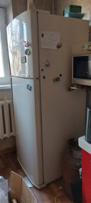 Продам холодильник б/у