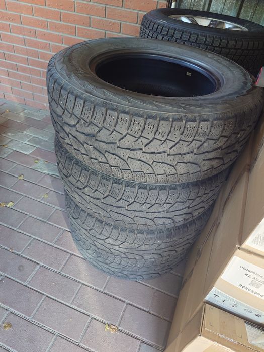 Резина  для джипа     hankook бу
