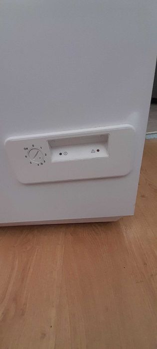 Хоризонтален фризер - ракла Zanussi  ZFC51400WA в отлично състояние